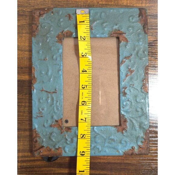 3 Embossed Metal Frames Rustic Distressed Red Green Blue 4x6 CreativeCo-Op - Picture 15 of 15